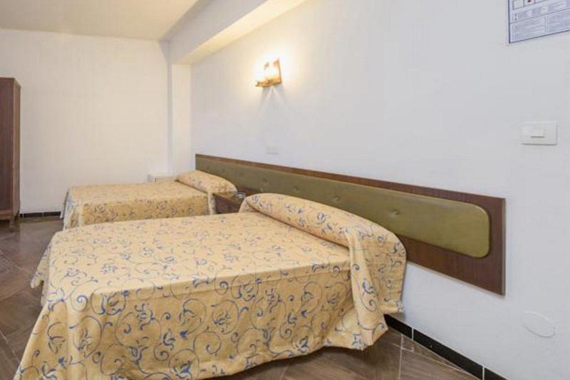 Hostal Alicante San Antonio  Exteriör bild